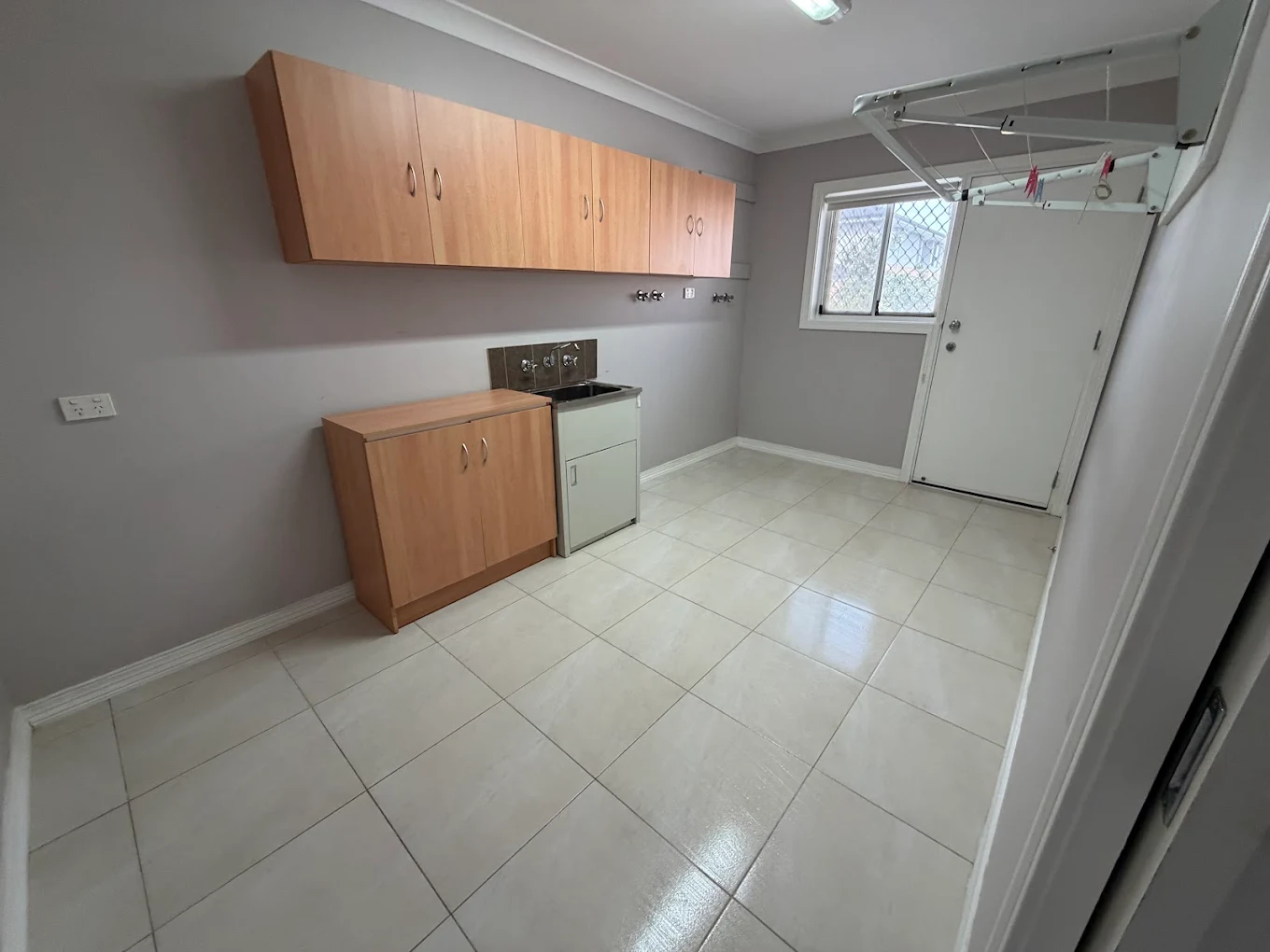 Laundry Room Clean - Prestine Bond Cleaning